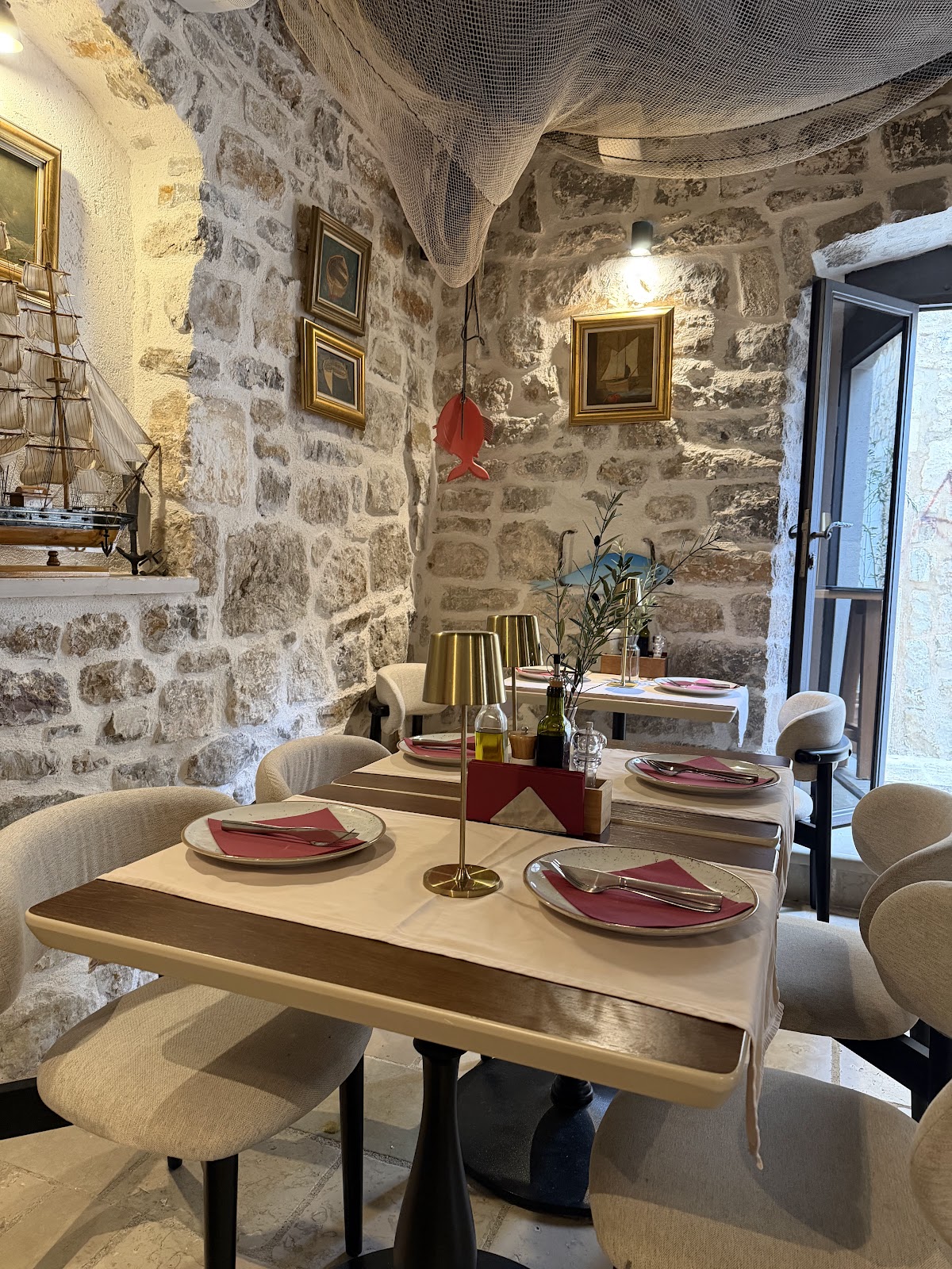 Restoran Mlin Interior
